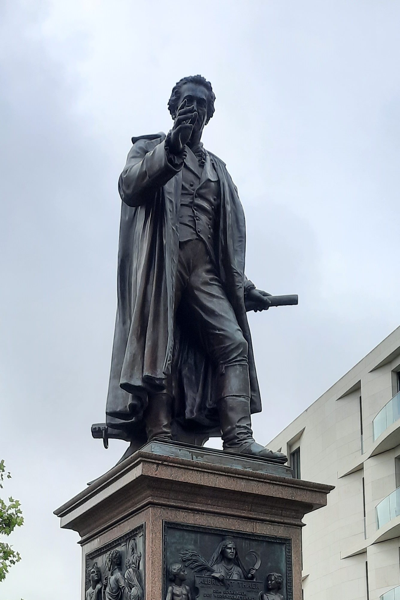 Albrecht Thaer's monument, Berlin, by Luca Borghi - 02.jpg